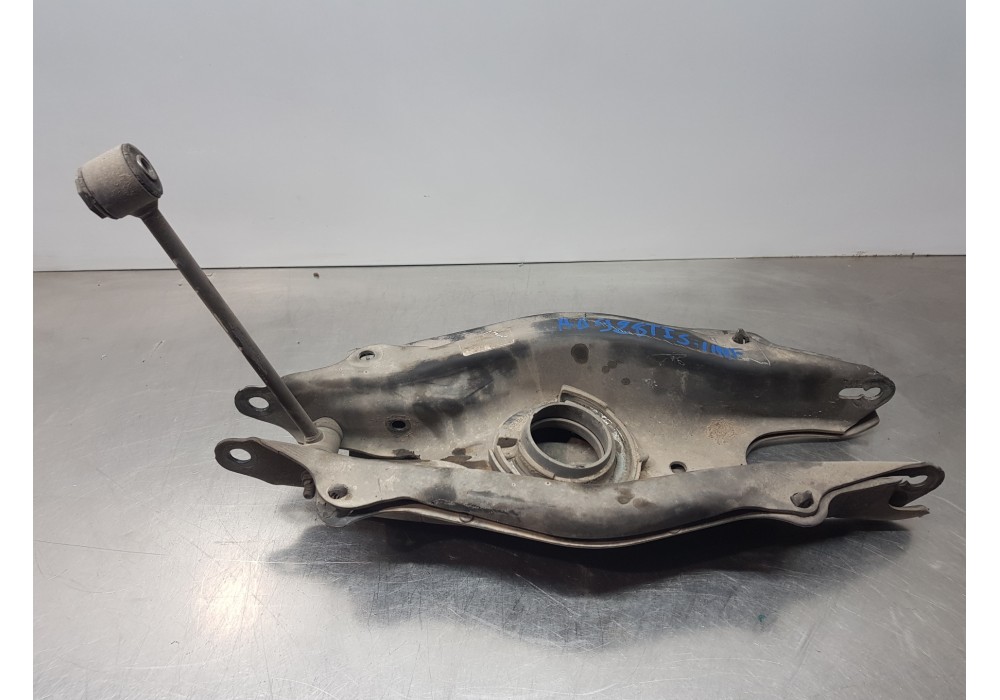 Recambio de brazo suspension inferior trasero izquierdo para mercedes clase c (w205) lim. bluetec referencia OEM IAM A2053522000