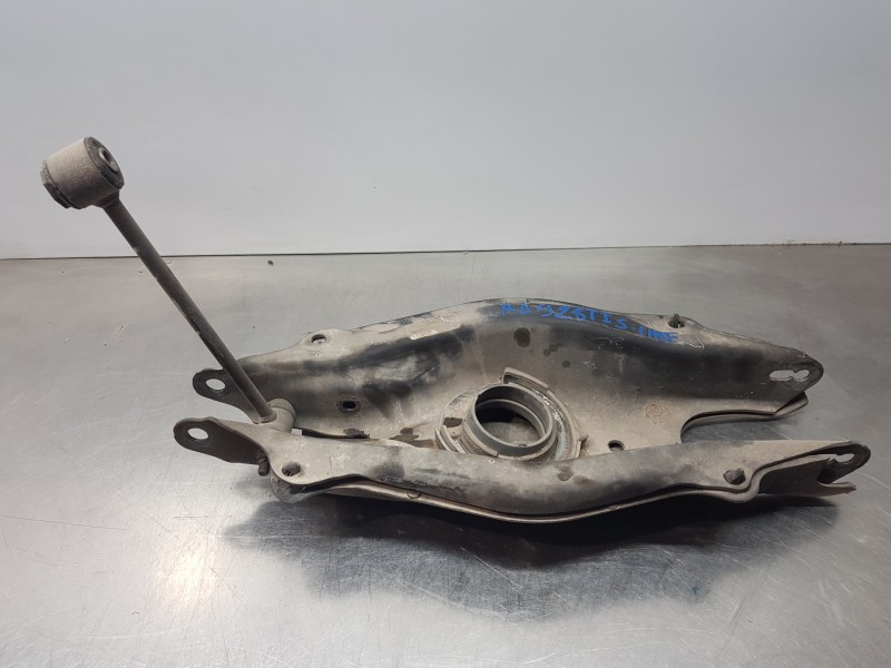 Recambio de brazo suspension inferior trasero izquierdo para mercedes clase c (w205) lim. bluetec referencia OEM IAM A2053522000