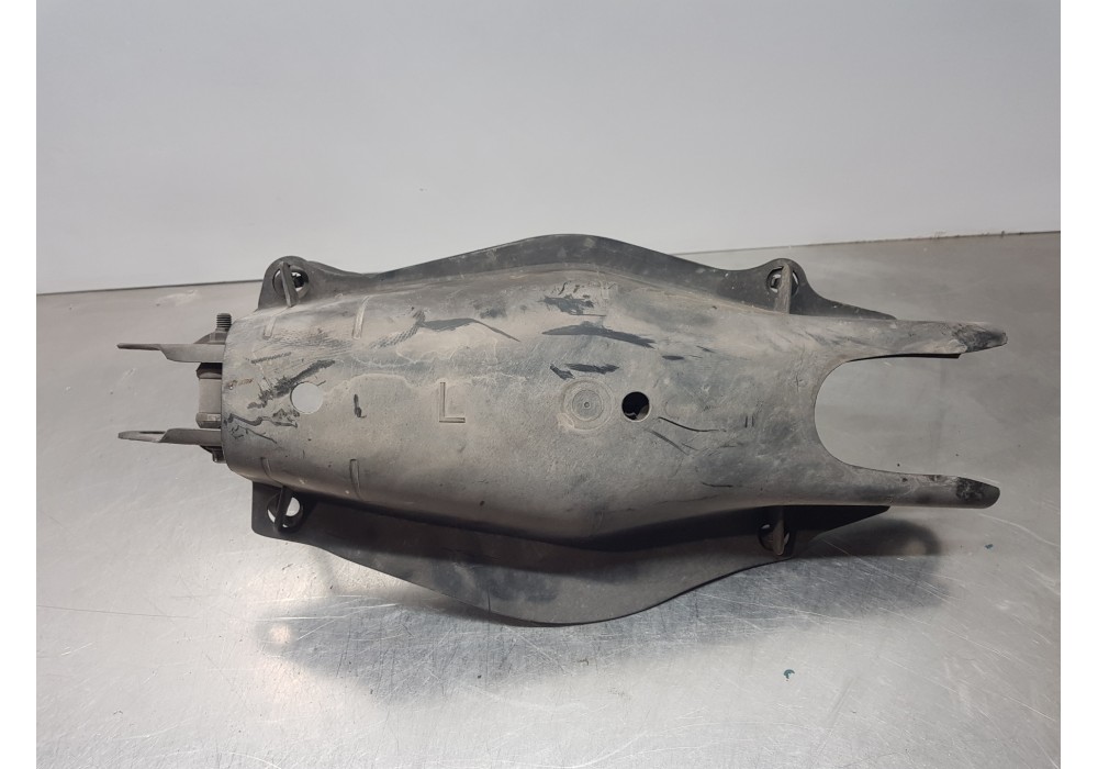 Recambio de brazo suspension inferior trasero izquierdo para mercedes clase c (w205) lim. bluetec referencia OEM IAM A2053522000