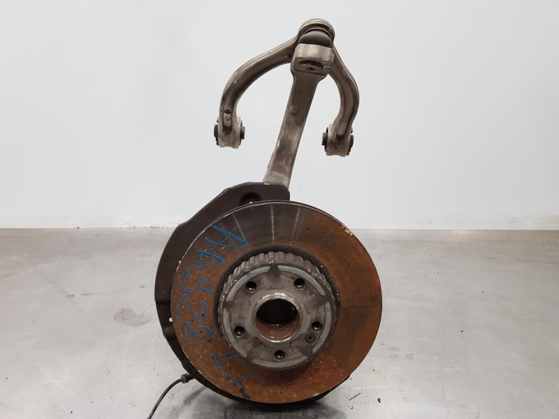 Recambio de mangueta delantera izquierda para mercedes clase c (w205) lim. bluetec referencia OEM IAM A2053322100  