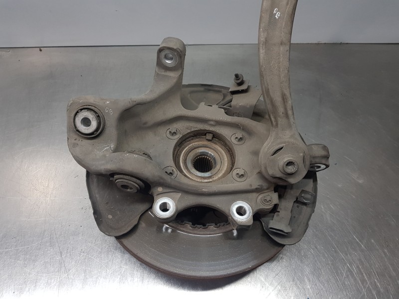 Recambio de mangueta trasera derecha para mercedes clase c (w205) lim. bluetec referencia OEM IAM A2053500241  