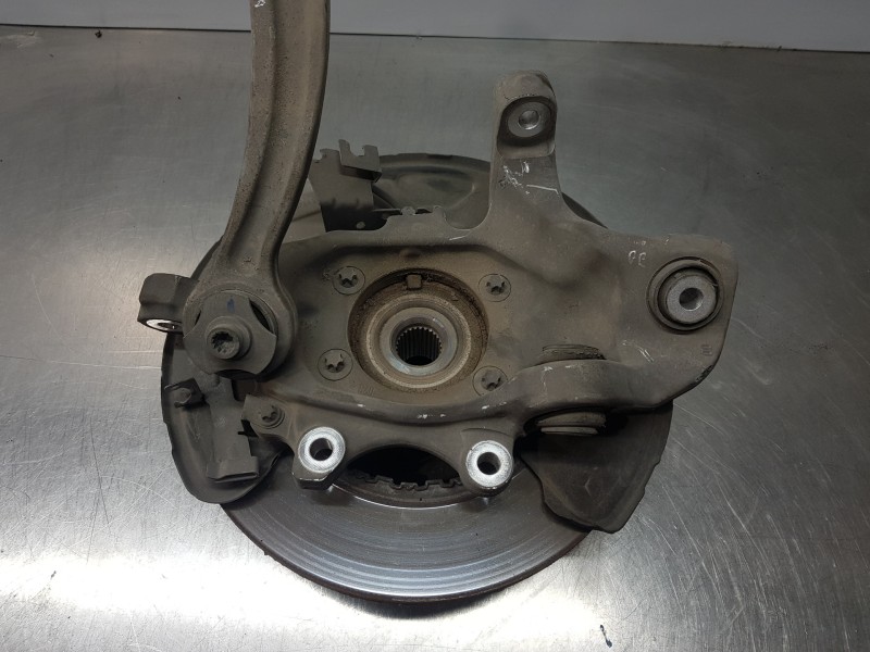 Recambio de mangueta trasera izquierda para mercedes clase c (w205) lim. bluetec referencia OEM IAM A2053500141  