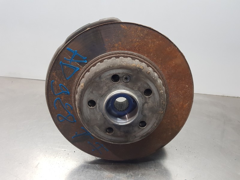 Recambio de mangueta trasera izquierda para mercedes clase c (w205) lim. bluetec referencia OEM IAM A2053500141  