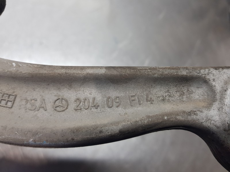 Recambio de mangueta trasera izquierda para mercedes clase c (w205) lim. bluetec referencia OEM IAM A2053500141  