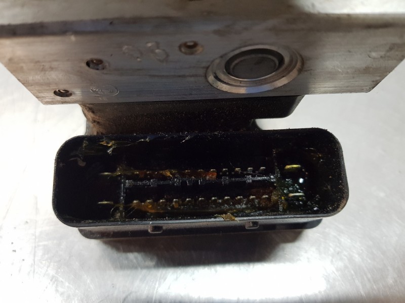 Recambio de abs para peugeot 207 confort referencia OEM IAM 9665344180  