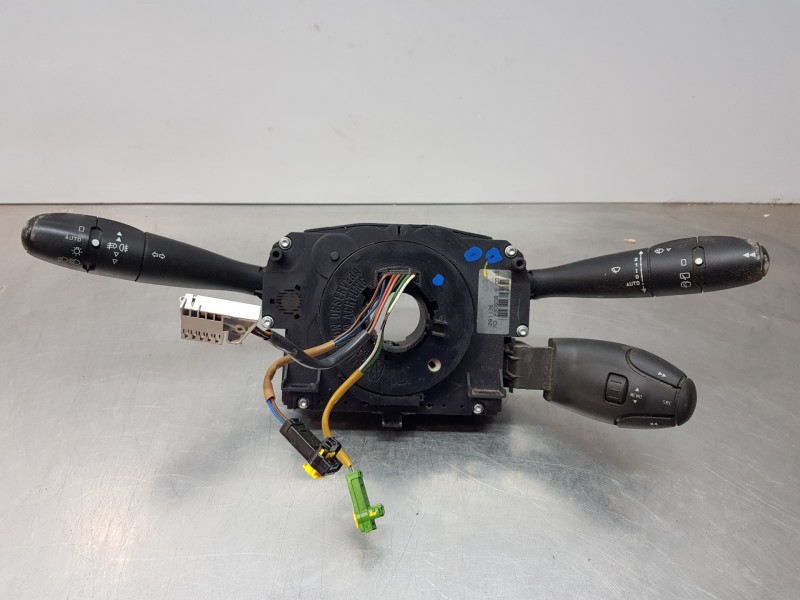Recambio de mando multifuncion para peugeot 207 confort referencia OEM IAM 96630718XT  