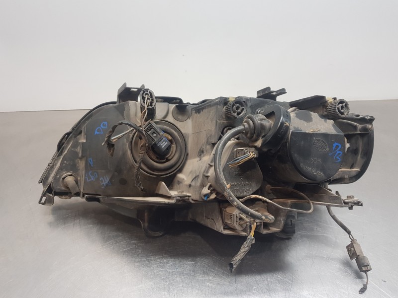 Recambio de faro derecho para bmw x5 (e53) sport referencia OEM IAM 63126930206  