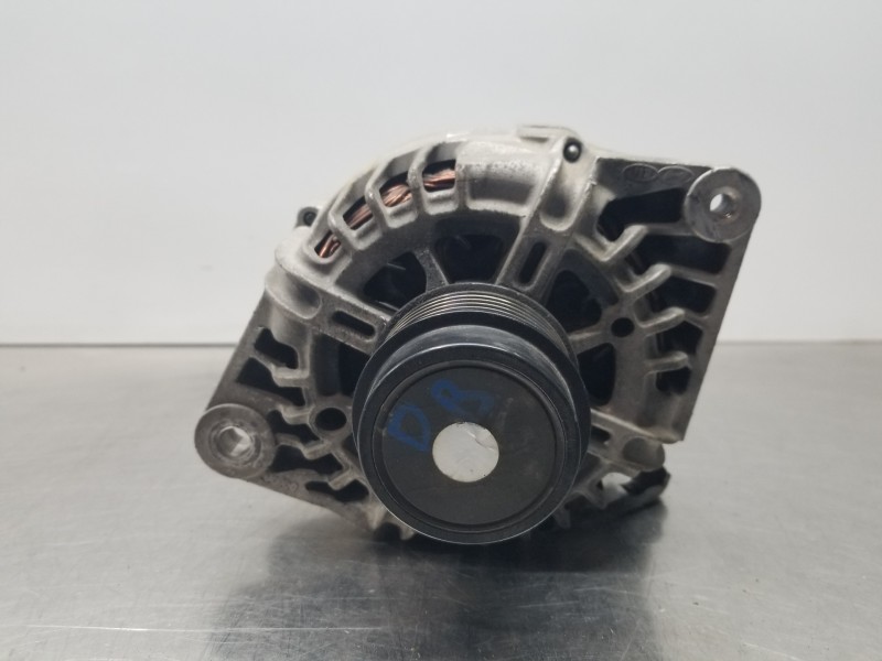 Recambio de alternador para kia carens ( ) drive referencia OEM IAM 373002B760  