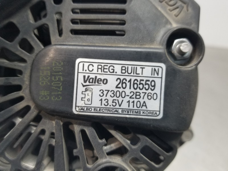 Recambio de alternador para kia carens ( ) drive referencia OEM IAM 373002B760  