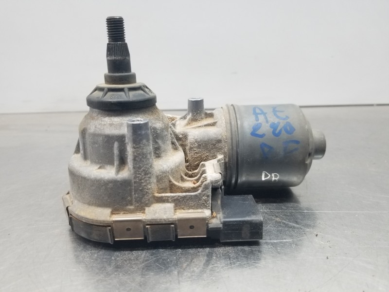 Recambio de motor limpia delantero para kia carens ( ) drive referencia OEM IAM 98110A4000  