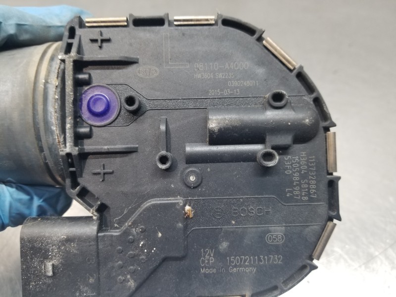 Recambio de motor limpia delantero para kia carens ( ) drive referencia OEM IAM 98110A4000  