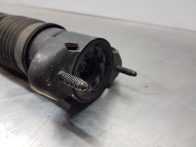 Recambio de amortiguador trasero derecho para mercedes clase m (w166) bluetec referencia OEM IAM A1663200030  