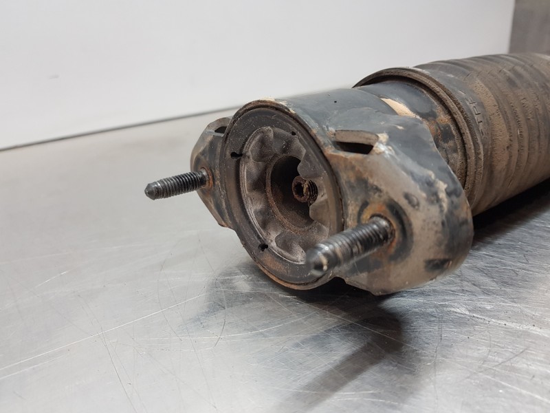 Recambio de amortiguador trasero izquierdo para mercedes clase m (w166) bluetec referencia OEM IAM A1663200030  