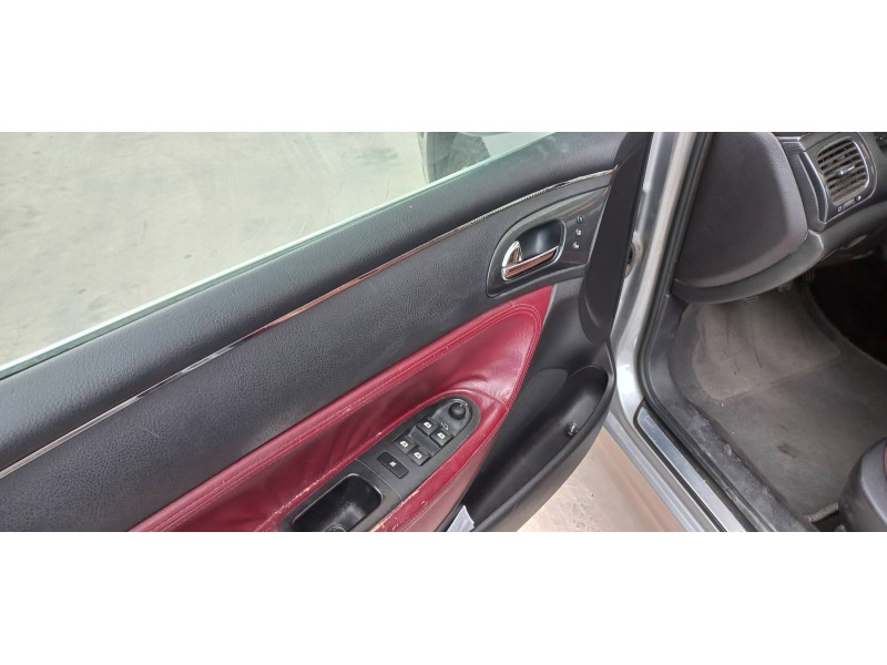 peugeot 607 (s1) del año 2003