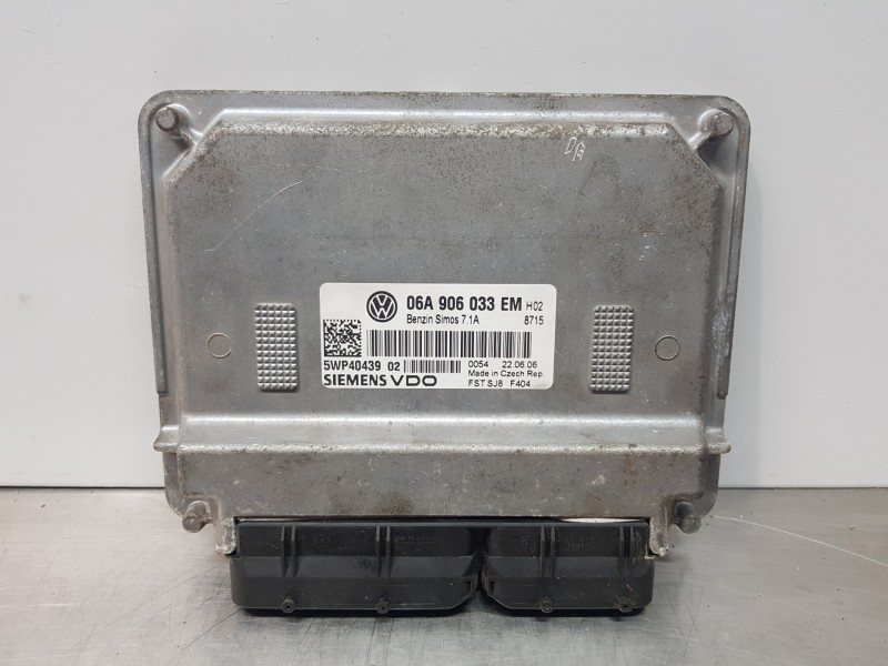 Recambio de centralita motor uce para volkswagen golf v berlina (1k1) sport referencia OEM IAM 6A906033EM  