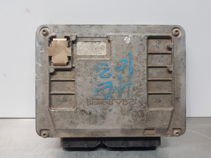 Recambio de centralita motor uce para volkswagen golf v berlina (1k1) sport referencia OEM IAM 6A906033EM  