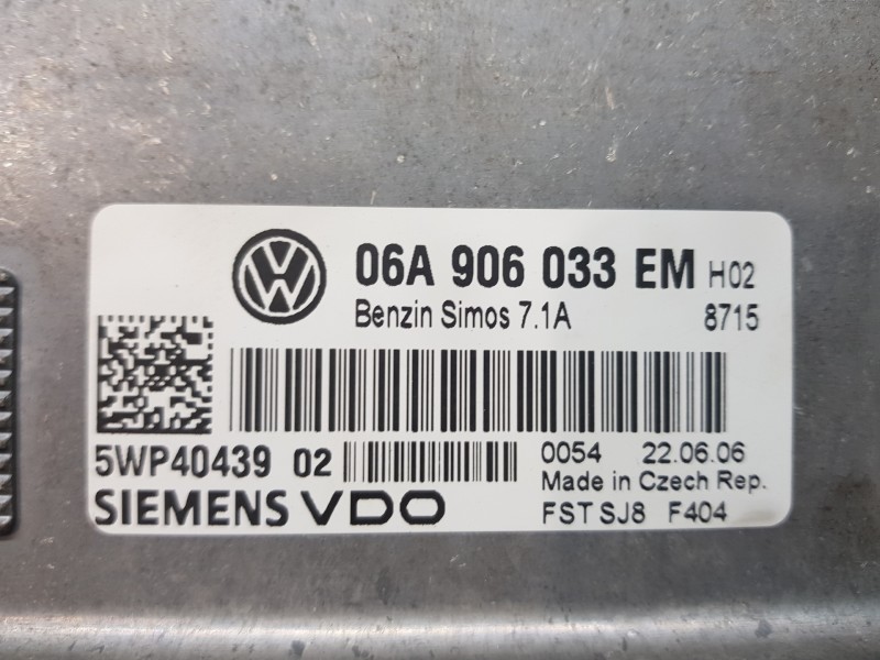 Recambio de centralita motor uce para volkswagen golf v berlina (1k1) sport referencia OEM IAM 6A906033EM  