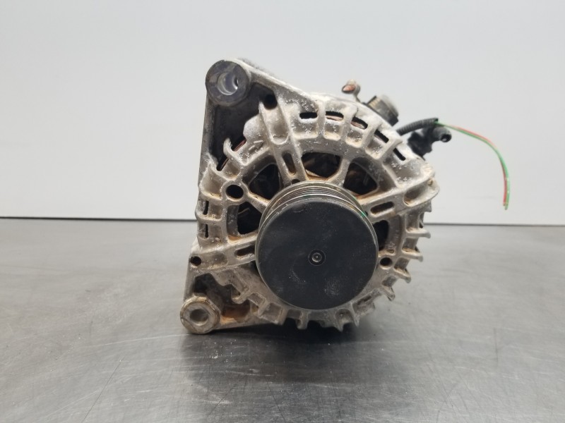 Recambio de alternador para peugeot 208 (p2) puretech referencia OEM IAM 9835689480  