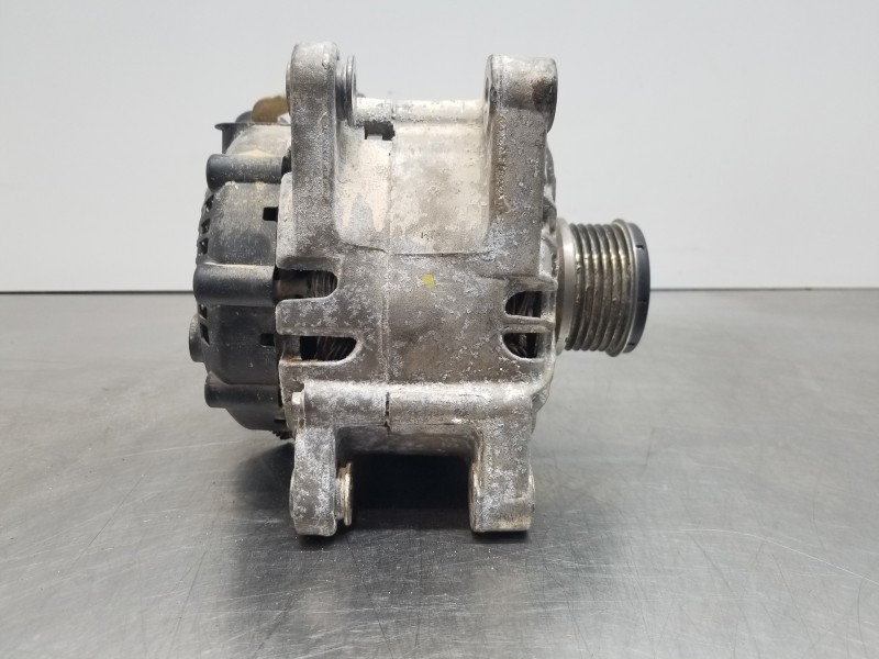 Recambio de alternador para peugeot 208 (p2) puretech referencia OEM IAM 9835689480  