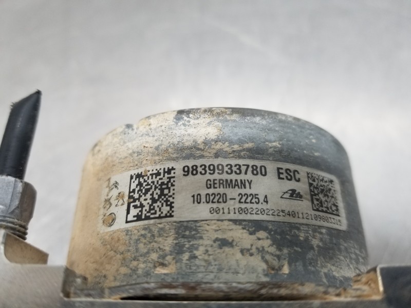 Recambio de abs para peugeot 208 (p2) puretech referencia OEM IAM 9839933780  