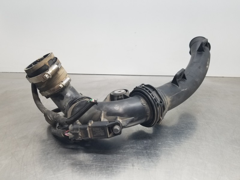Recambio de tubo presion turbocompresor para peugeot 208 (p2) puretech referencia OEM IAM 9817416680  