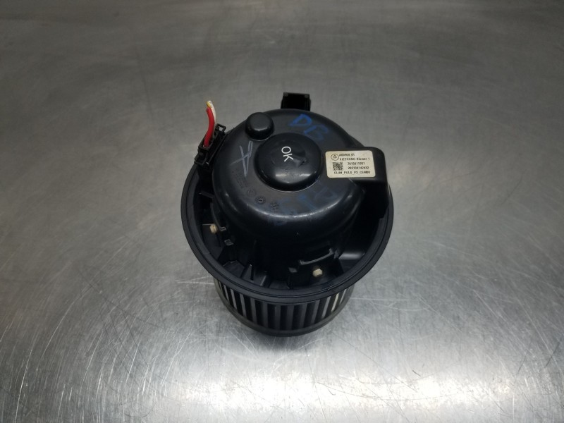 Recambio de motor calefaccion para peugeot 208 (p2) puretech referencia OEM IAM 7015011001  