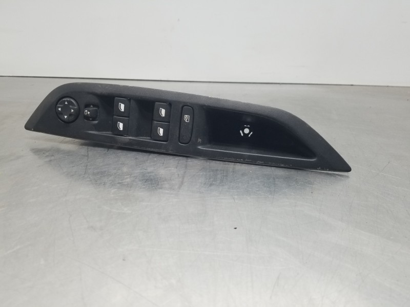 Recambio de mando elevalunas delantero izquierdo para peugeot 208 (p2) puretech referencia OEM IAM 96788264ZD  