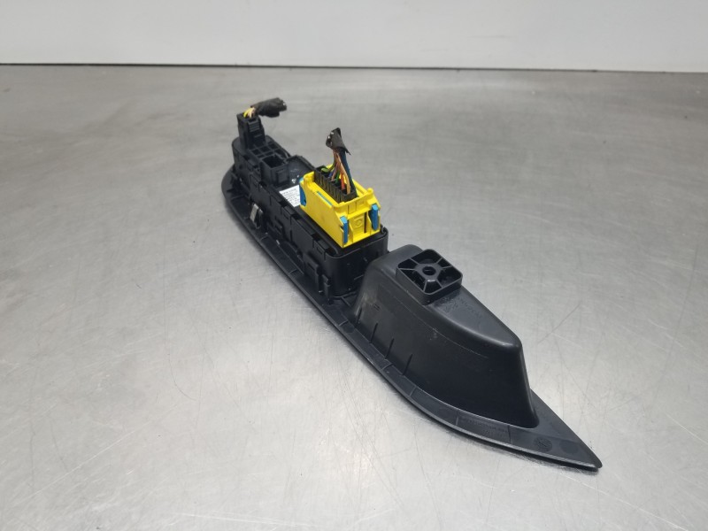 Recambio de mando elevalunas delantero izquierdo para peugeot 208 (p2) puretech referencia OEM IAM 96788264ZD  