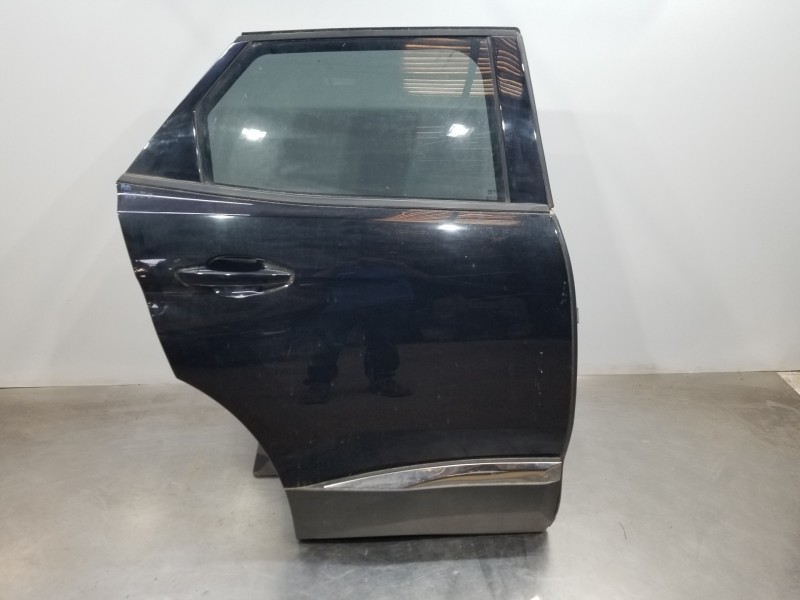 Recambio de puerta trasera derecha para peugeot 3008 allure referencia OEM IAM 9812317080  