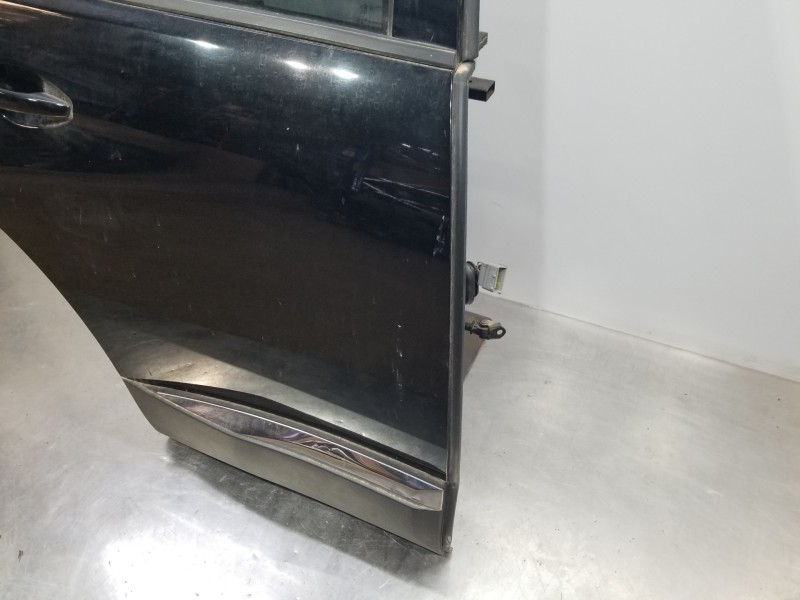 Recambio de puerta trasera derecha para peugeot 3008 allure referencia OEM IAM 9812317080  