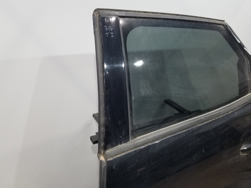 Recambio de puerta trasera izquierda para peugeot 3008 allure referencia OEM IAM 9812317280  