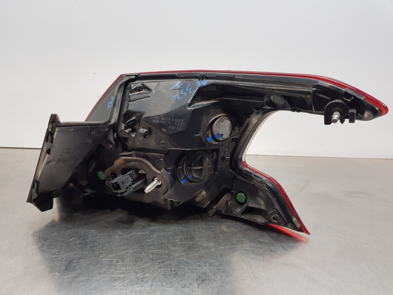 Recambio de piloto trasero izquierdo para peugeot 308 active referencia OEM IAM 9677817680  