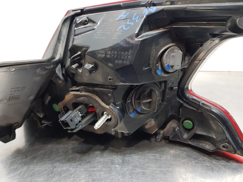Recambio de piloto trasero izquierdo para peugeot 308 active referencia OEM IAM 9677817680  