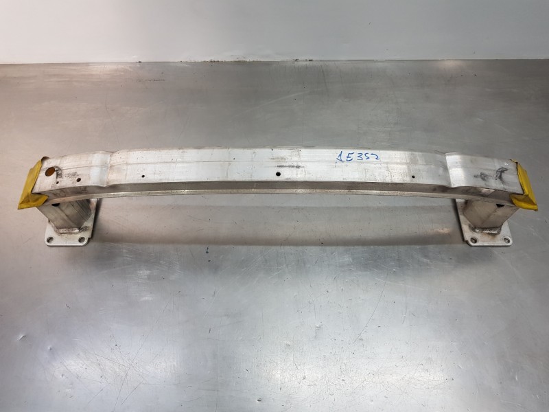 Recambio de refuerzo paragolpes delantero para peugeot 308 active referencia OEM IAM 9677364180  