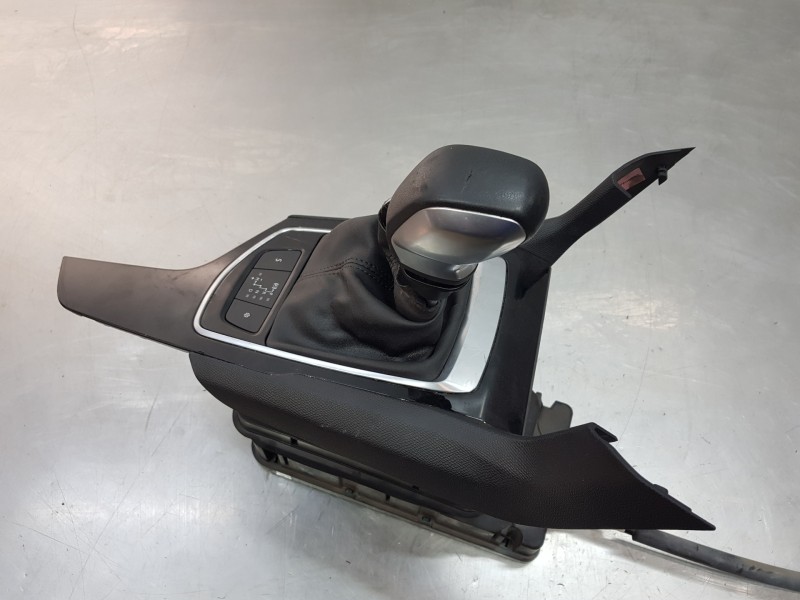 Recambio de palanca cambio para peugeot 308 active referencia OEM IAM 9810204980  