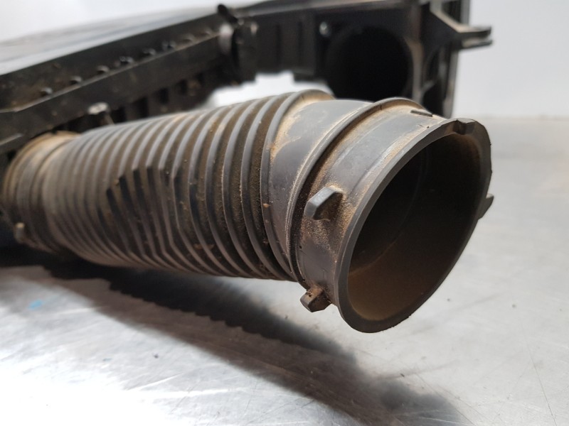 Recambio de filtro aire para kia niro concept referencia OEM IAM 28110AT150  