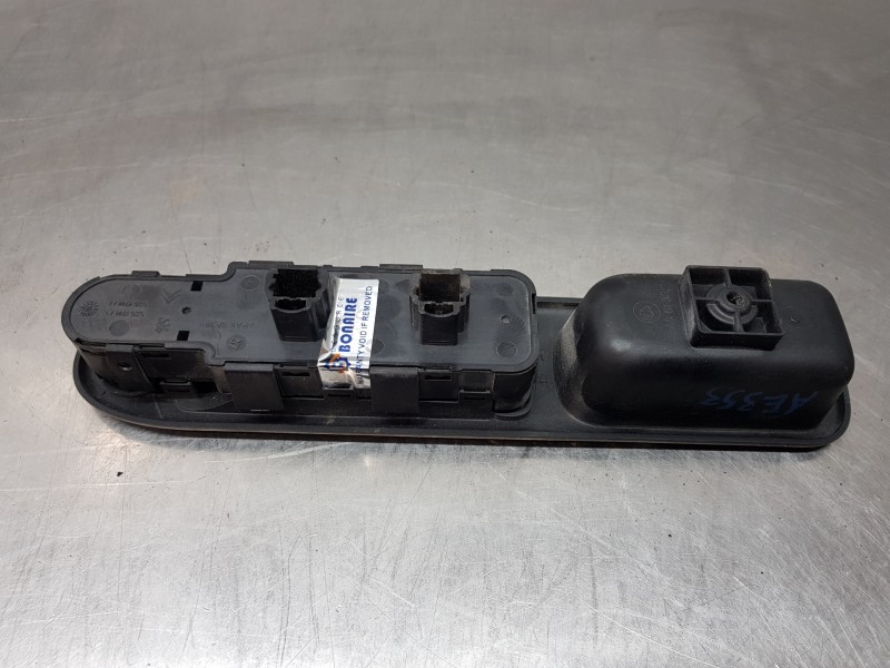 Recambio de mando elevalunas delantero izquierdo para peugeot 307 (s1) xs referencia OEM IAM 53269704 96351623XT 