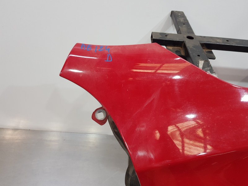 Recambio de aleta delantera derecha para mercedes clase a (w176) design referencia OEM IAM A1768810201  