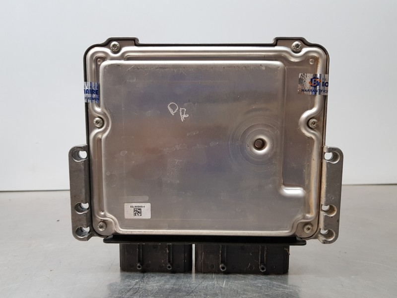 Recambio de centralita motor uce para peugeot 3008 allure referencia OEM IAM 9806460480 0281033290 