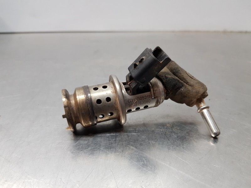 Recambio de inyector para peugeot 3008 allure referencia OEM IAM 9802763880  