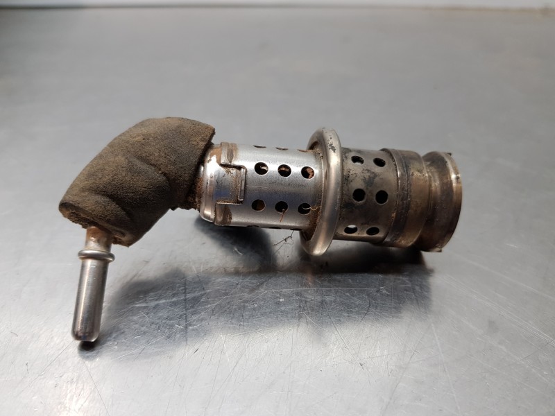 Recambio de inyector para peugeot 3008 allure referencia OEM IAM 9802763880  