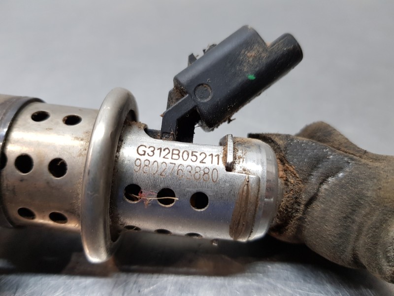 Recambio de inyector para peugeot 3008 allure referencia OEM IAM 9802763880  