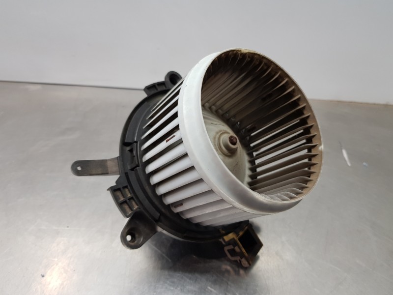 Recambio de motor calefaccion para peugeot 3008 allure referencia OEM IAM 9821292180  