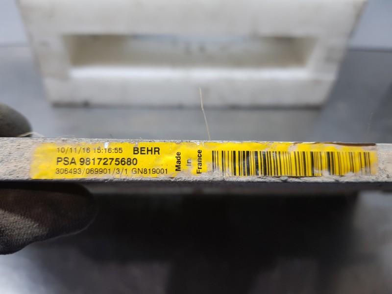 Recambio de condensador / radiador aire acondicionado para peugeot 3008 allure referencia OEM IAM 9817275680  