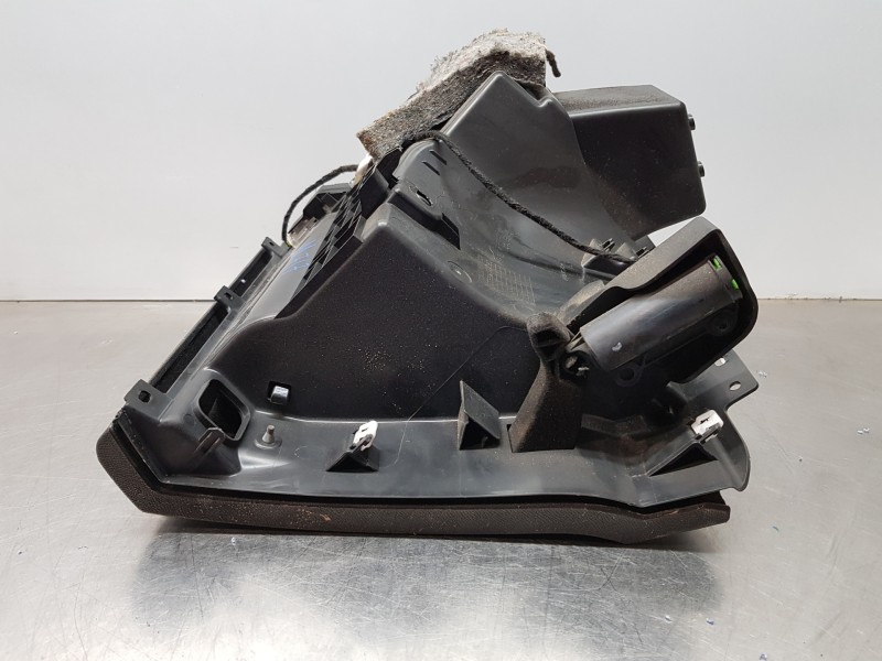 Recambio de guantera para peugeot 3008 allure referencia OEM IAM 16180684ZD  