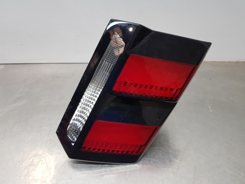 Recambio de piloto trasero izquierdo interior para peugeot 3008 allure referencia OEM IAM 9810477880  