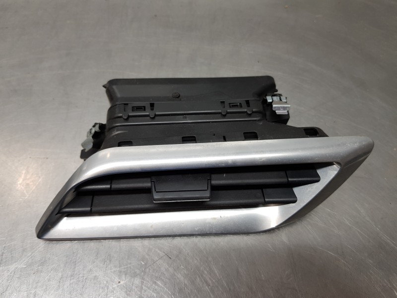 Recambio de rejilla aireadora para peugeot 3008 allure referencia OEM IAM 9810143180  