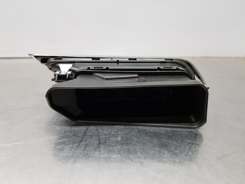 Recambio de rejilla aireadora para peugeot 3008 allure referencia OEM IAM 9810143180  