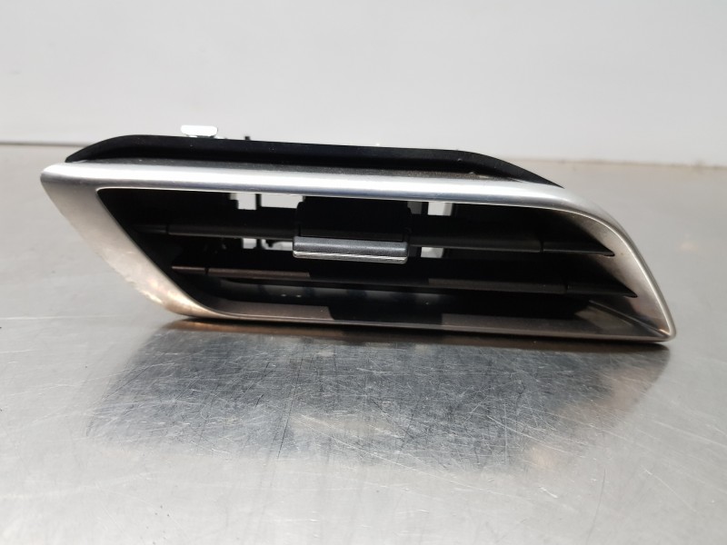 Recambio de rejilla aireadora para peugeot 3008 allure referencia OEM IAM 9810143080  