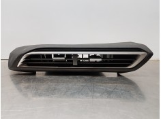 Recambio de rejilla aireadora para peugeot 3008 allure referencia OEM IAM 9814075577  